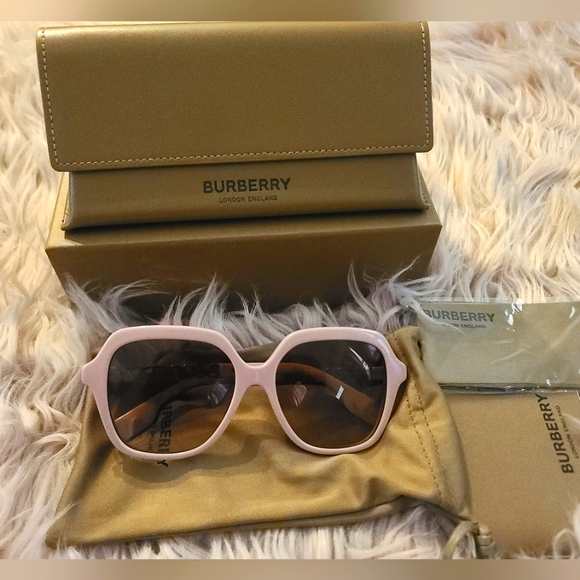 Burberry Sunglasses - Picture 1 of 6